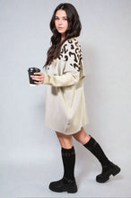 Load image into Gallery viewer, Leopard Print Knitted Long Sleeve Jumper
