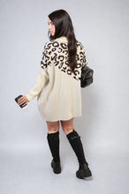 Load image into Gallery viewer, Leopard Print Knitted Long Sleeve Jumper
